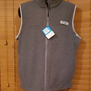 Columbia full zip-up vest